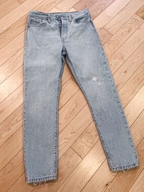 Levi’s 501 S Skinny Jeans W28 L28 Light Wash Distressed Raw Hem Denim